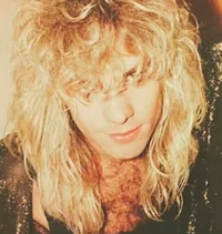 Steven Adler 