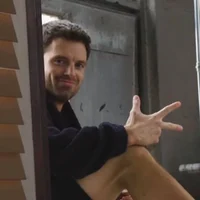 06-Sebastian Stan