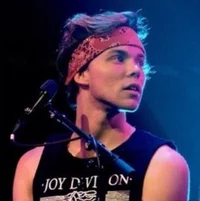 Ashton Irwin