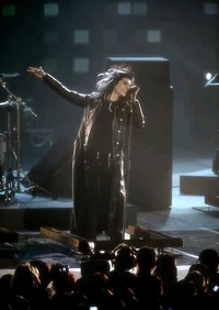 bill kaulitz-wounded