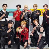 Stray Kids