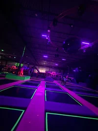 Trampoline park love