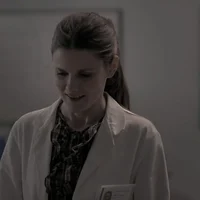 201 MOLLY HOOPER