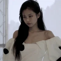 Jennie Kim-Mom