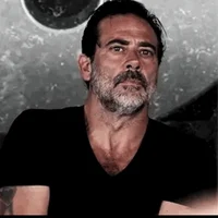 Jeffrey Dean Morgan