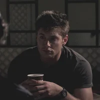 SN - DEAN WINCHESTER