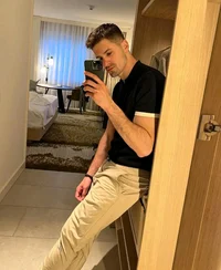 Sugar daddy
