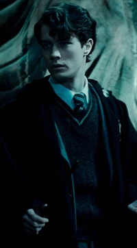 Tom  riddle