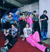 Stray Kids