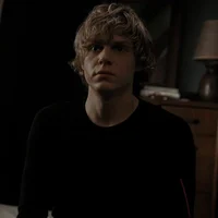 Tate Langdon 