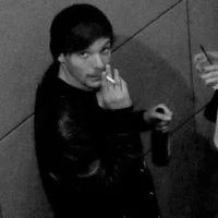 Louis tomlinson