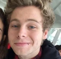Luke Hemmings