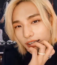 Хван Хёнджин 