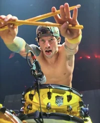 TOP - Josh Dun