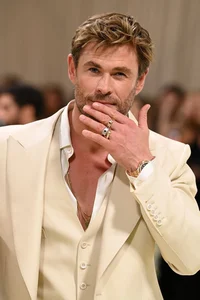 Chris hemsworth 