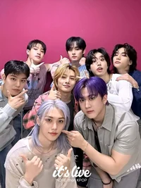 Straykids-3