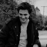 2 EDWARD CULLEN