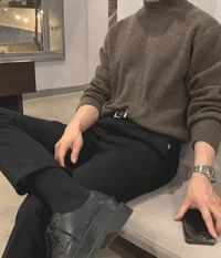 levi- billionaire bf