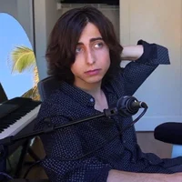 Aidan Gallagher 