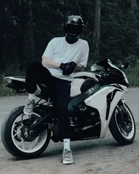 Мотоциклист