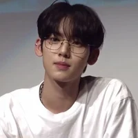 Han Yujin 