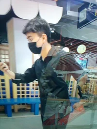 English or Spanish t