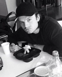 Sebastian stan 