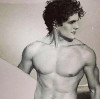 Daniel Sharman