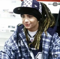 tom kaulitz-face rev