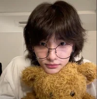painter hyunjin