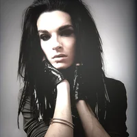 Bill Kaulitz V