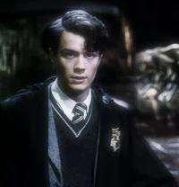 TOM RIDDLE