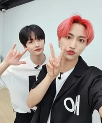 Seonghwa x Minho 