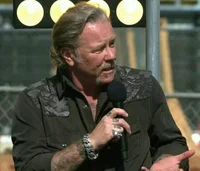 James Hetfield 