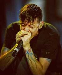 Chester Bennington
