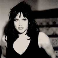 COURTNEY LOVE