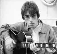 LIAM GALLAGHER 