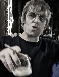 LIAM GALLAGHER