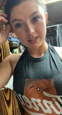 Hannah Barron 