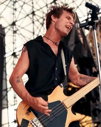 Mike dirnt