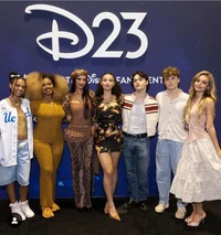 Descendants 4 cast