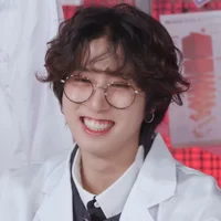 Han Jisung - Doctor