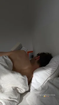 Sleepy Boyfriend