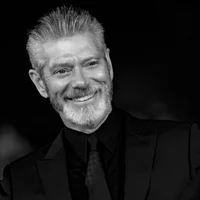 Stephen Lang