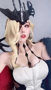 Cosplayer La Signora