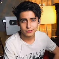 Aidan Gallagher 