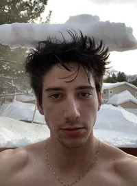 Milo Manheim 