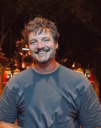 14_Pedro Pascal