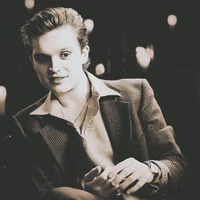 TOM GLYNN-CARNEY