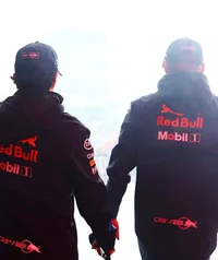 Max y Checo